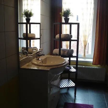 La Violette D'eau Bed & Breakfast